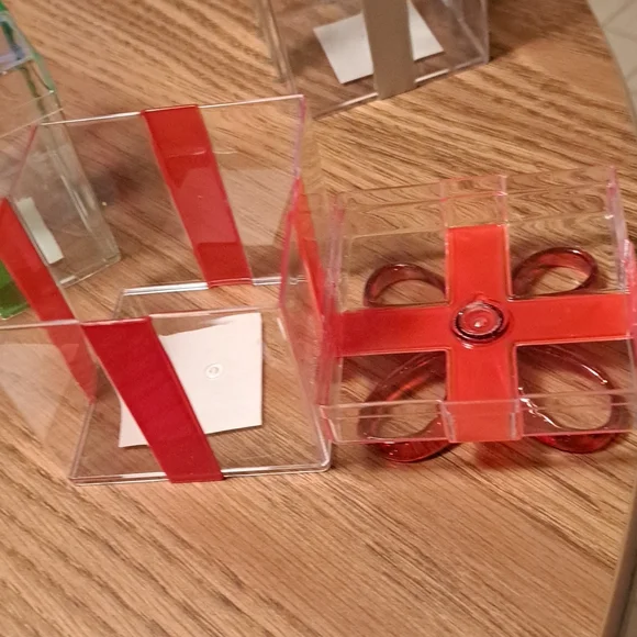 Christmas plastic boxes/ BUNDLE ONLY 2or more items - Picture 7 of 7